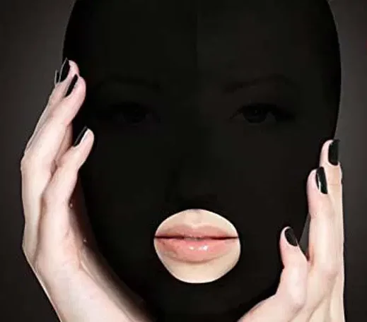 A black head mask with opening for the mouth in the test